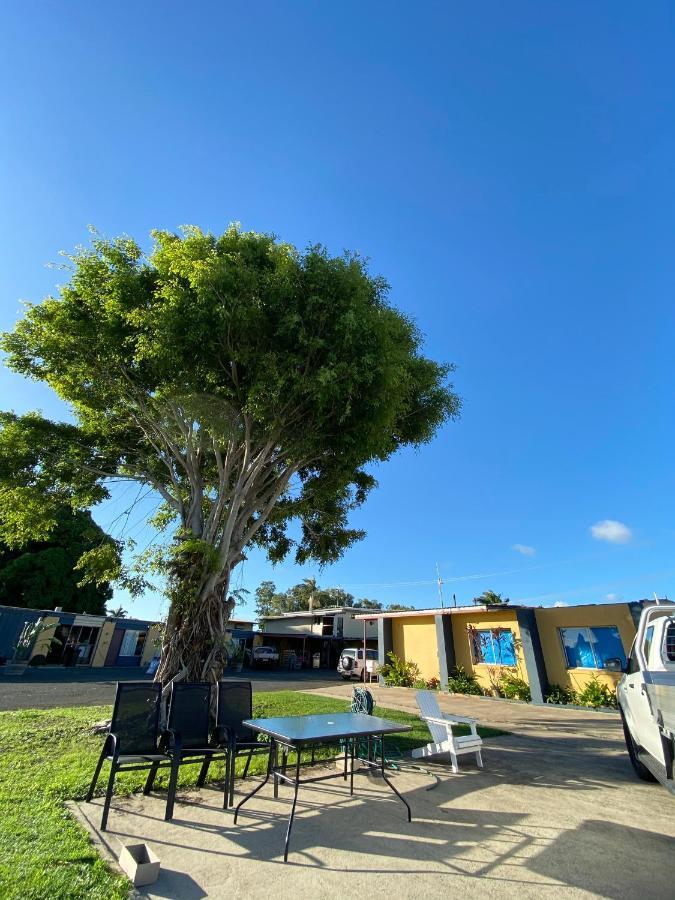 Proserpine Motor Lodge Екстер'єр фото
