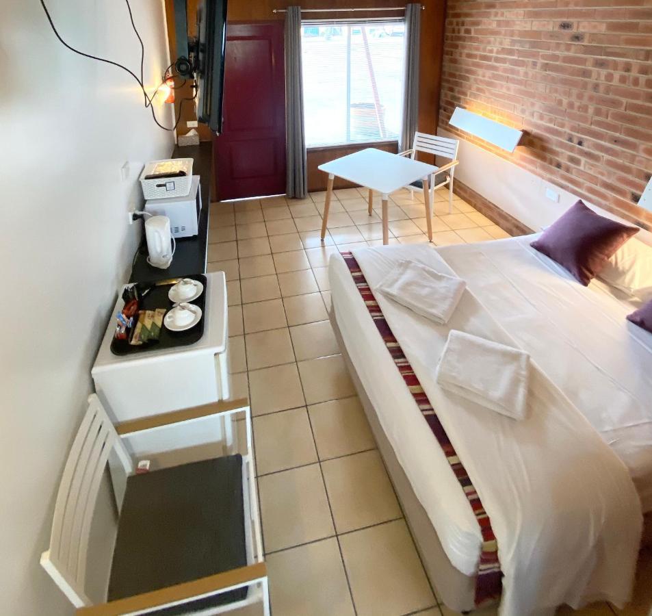 Proserpine Motor Lodge Екстер'єр фото