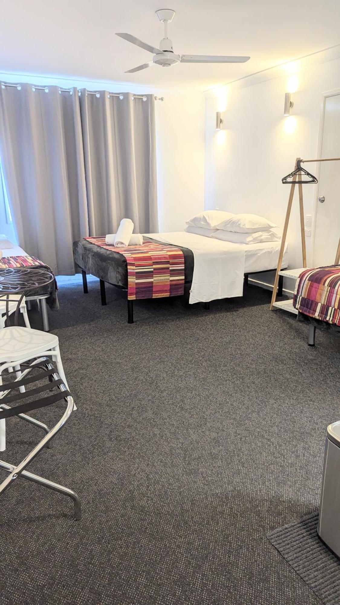 Proserpine Motor Lodge Екстер'єр фото
